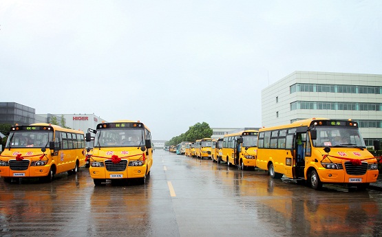史上最牛的校車司機招聘
