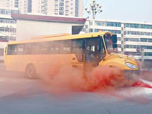 “袋鼠行動”全力護航校車安全——山西童華陽光校車公司舉辦“校車安全大講堂”