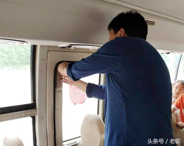 山東省濱州市：陽信縣翟王鎮中小學教會學生1分鐘安全逃離校車