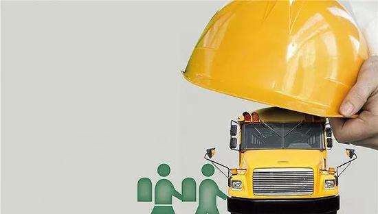 武漢:星星幼兒園4歲男童被遺忘校車8小時身亡 園長夫婦等人被拘 ▲圖片來源:視覺中國