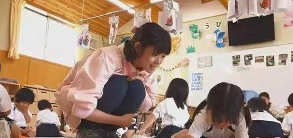 日本幼兒園的一日生活：每天校車接送，兩次戶外活動，無午睡時間