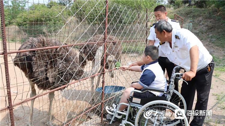 交運(yùn)溫馨校車駕駛員宋學(xué)信當(dāng)選“2021年山東省感動(dòng)交通年度人物”