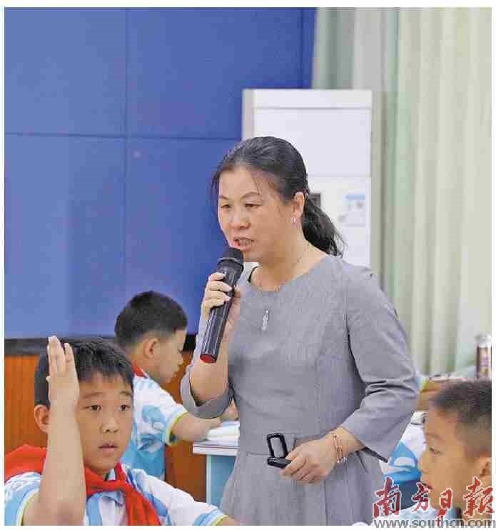 為鄉村孩子上學開通校巴